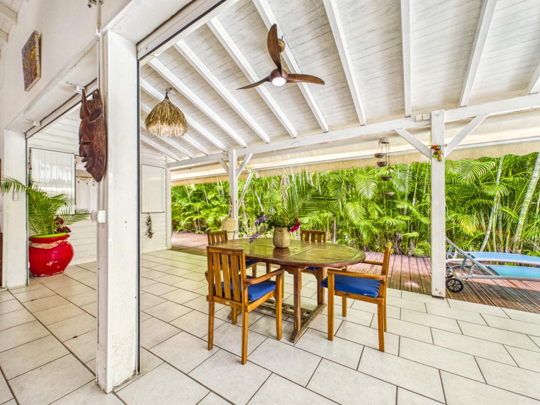10.location villa avec piscine proche plage St François Guadeloupe